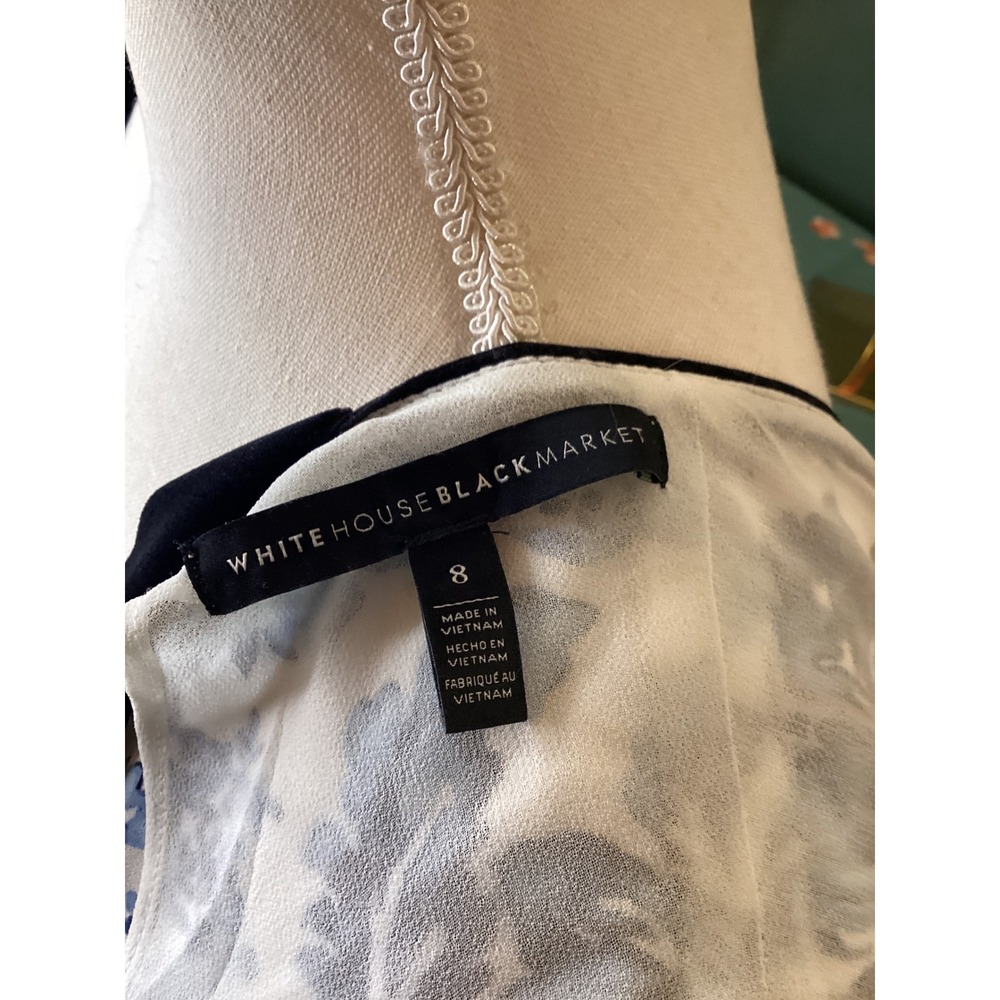 White House Black Market Blue Floral Bell Sleeve V Neck Top Size 8‎ - Picture 4 of 5